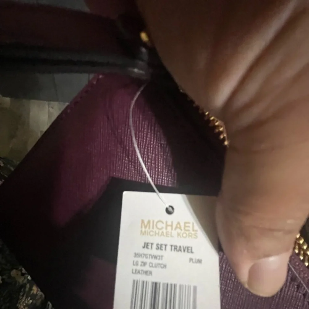 Michael kors jet set travel XL clutch wrislet
